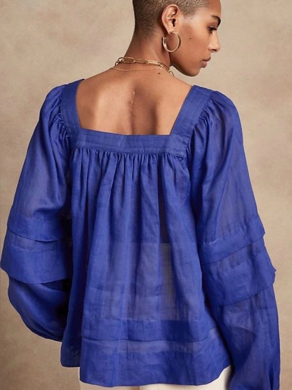 Banana Republic | square neck voluminous silhouette top